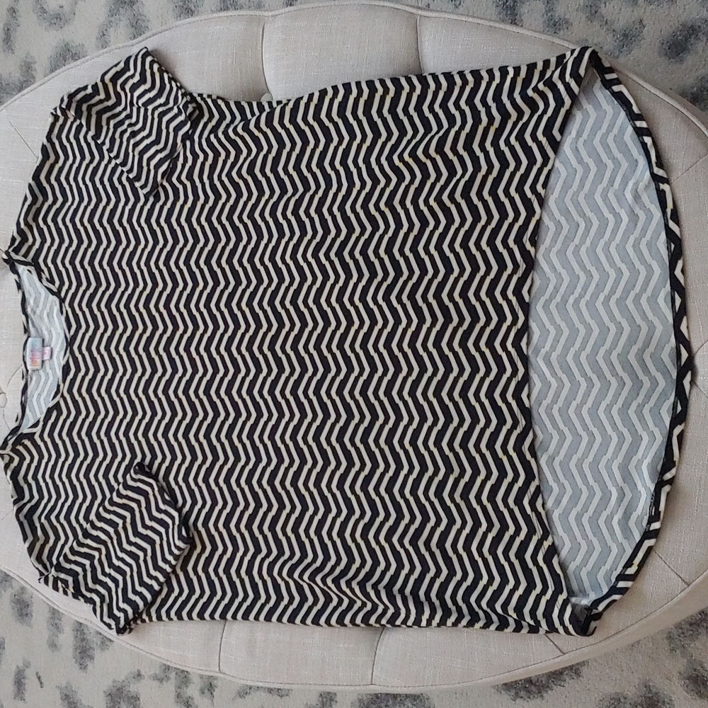 5/$25 Lularoe Irma Shirt Top Tunic Small S Black Yellow